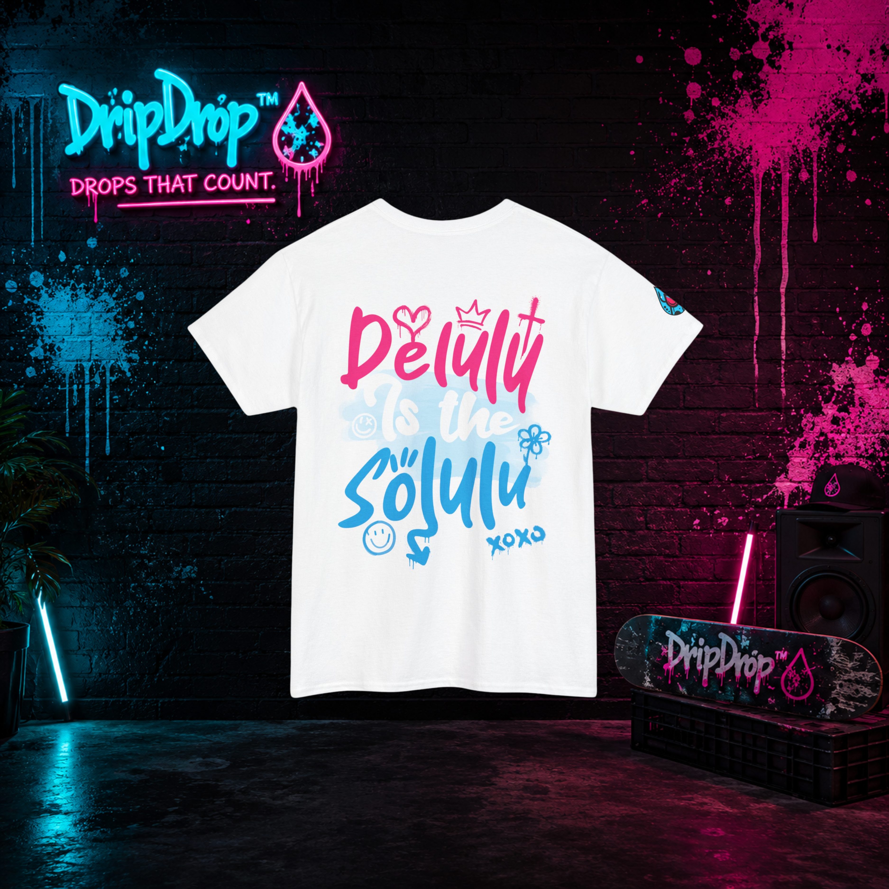 Delulu Deluxe™ - Unisex Tee