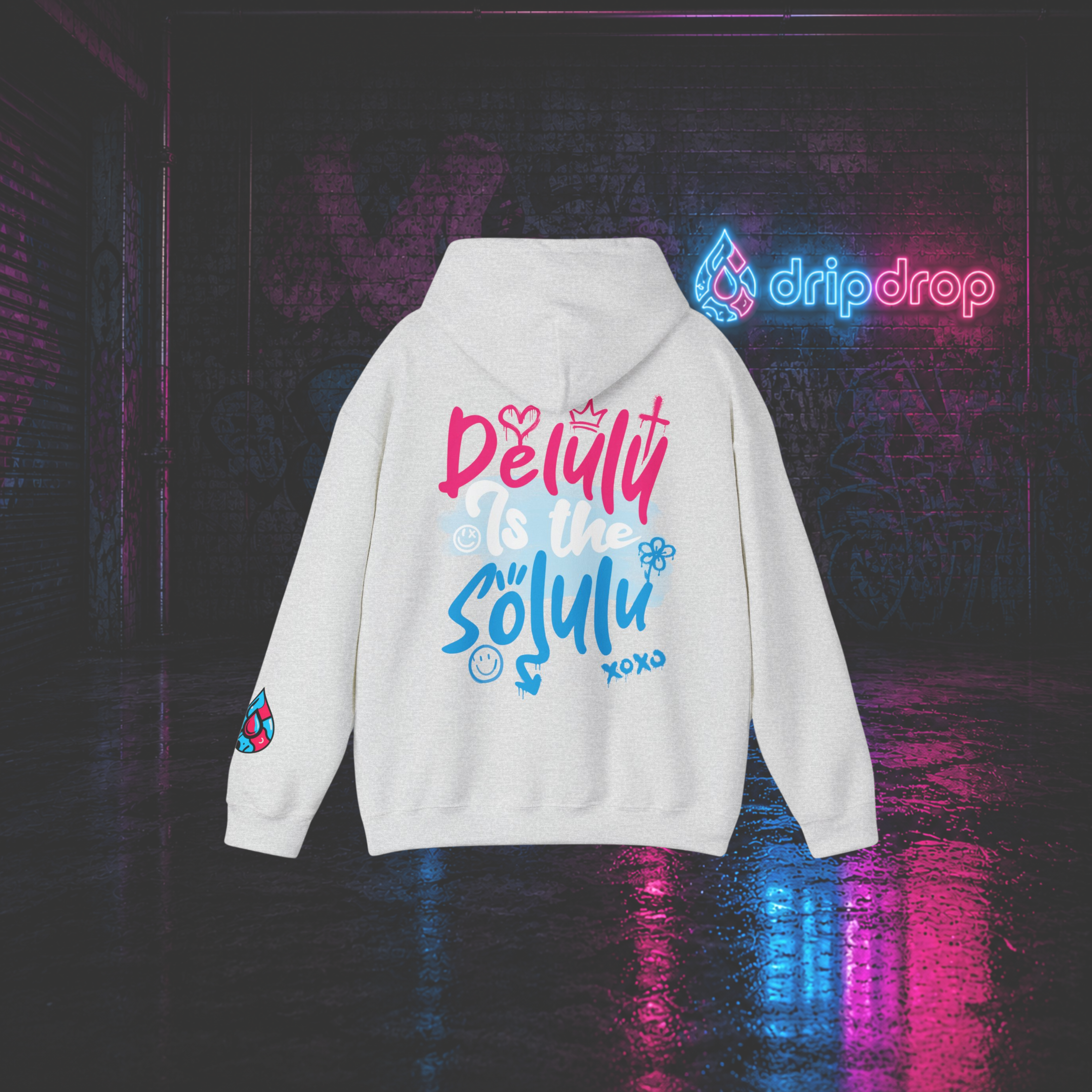 Delulu Deluxe™ - Unisex Hoodie
